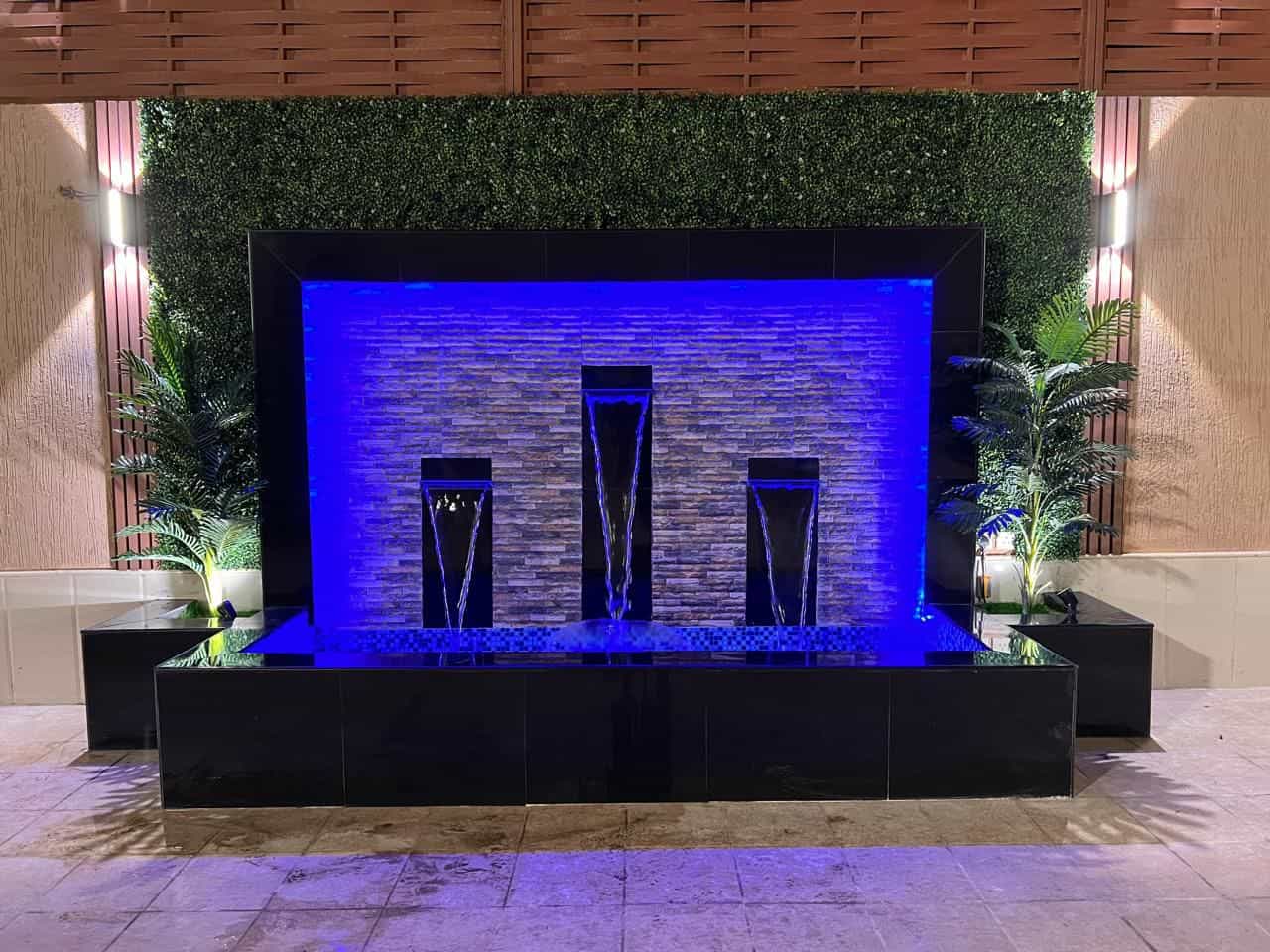 الشلالات والنوافير